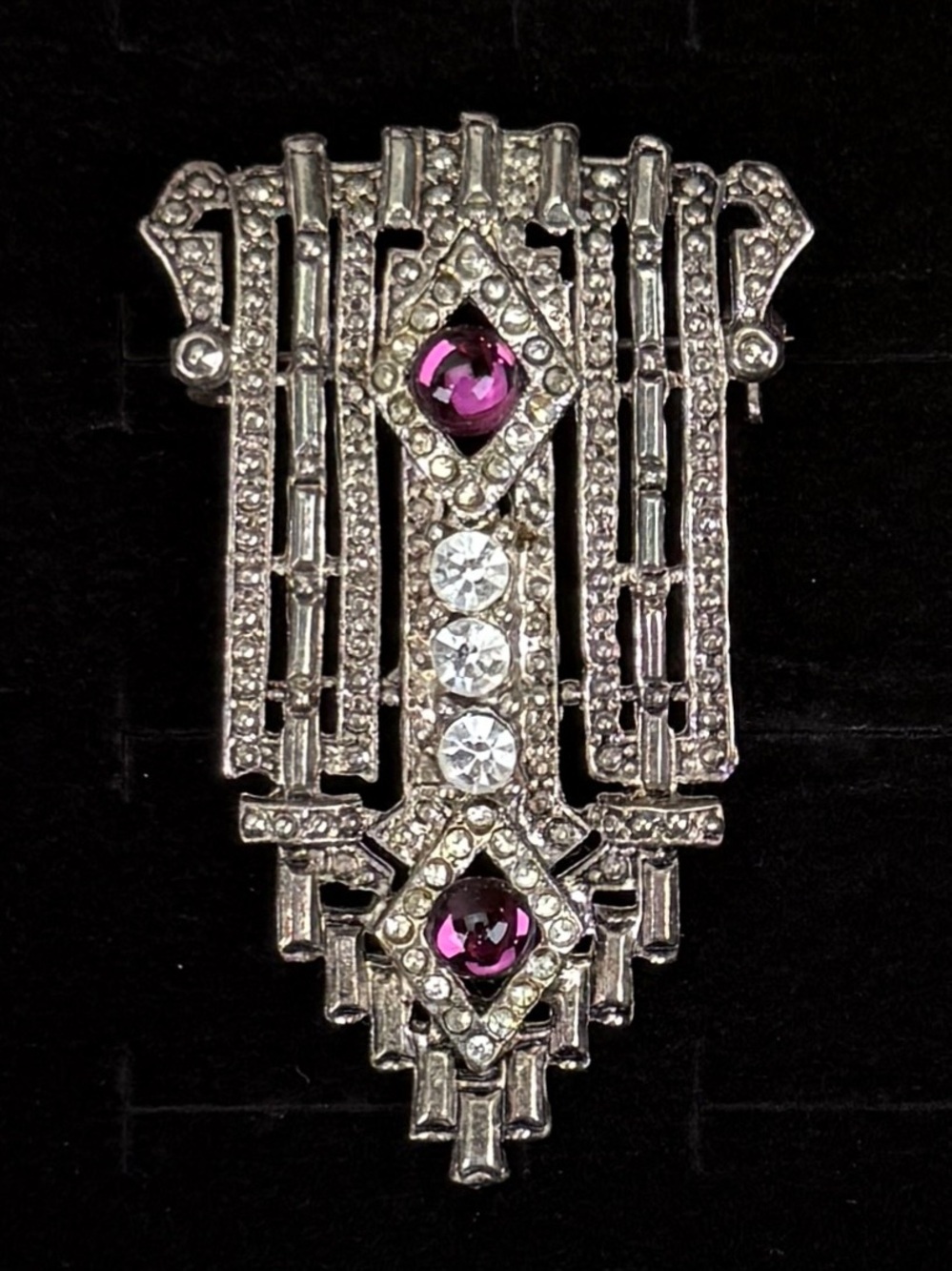 Vintage Art Deco Style Silvertone Purple & Clear Rhinestone Brooch